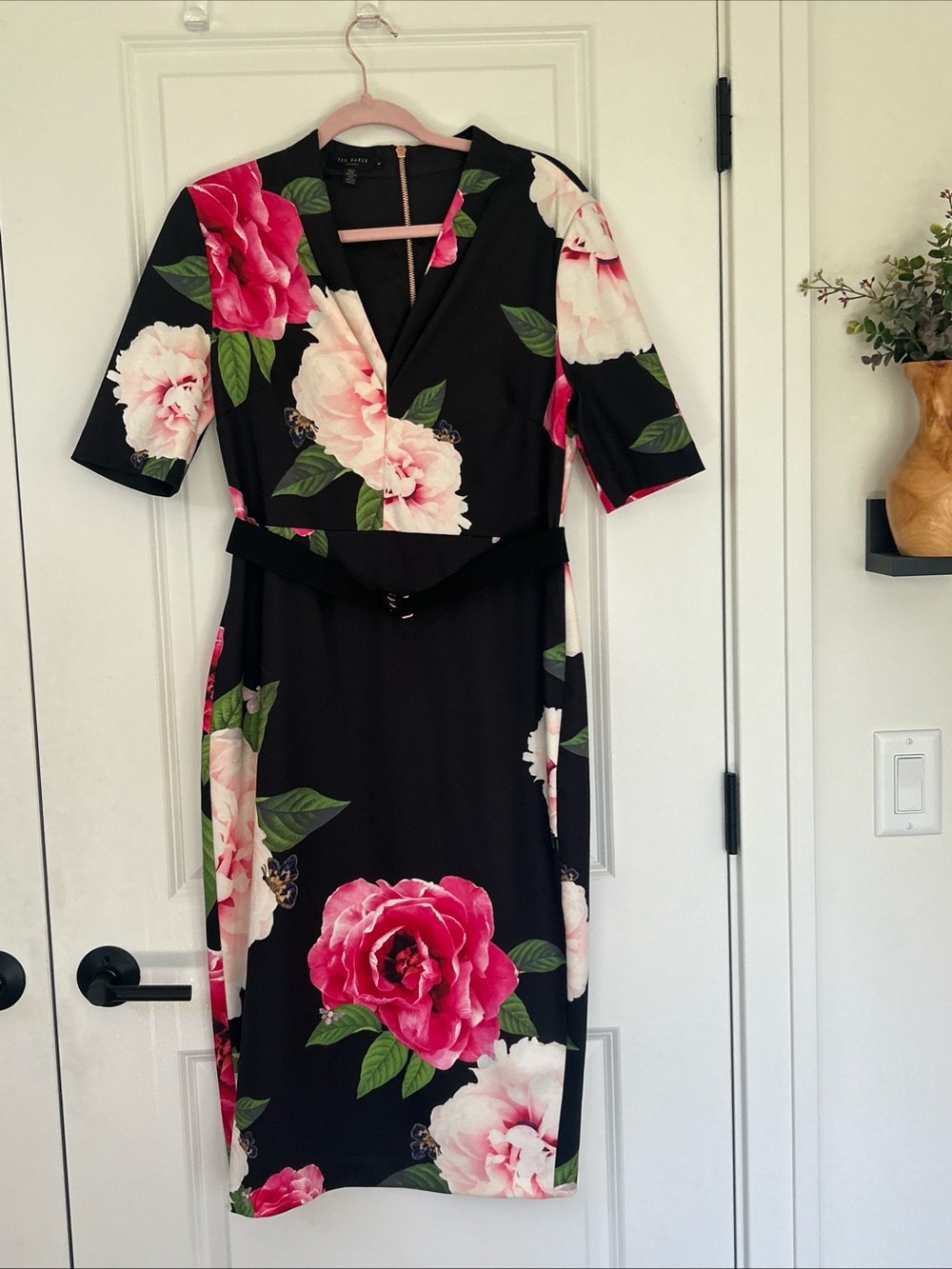 TED BAKER size 4 US 10 Gilanno Magnificent Floral Bodycon Dress
